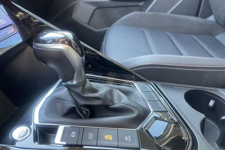 Used Volkswagen Tayron 2020 330TSI Two-Wheel Drive Luxury Smart Connectivity Version