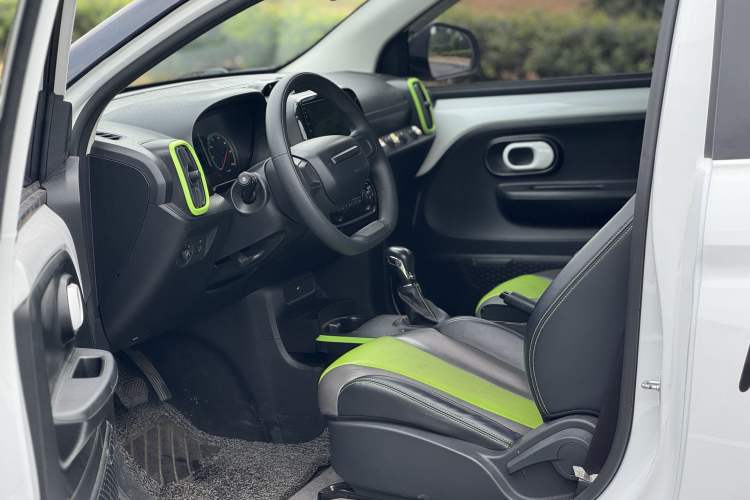 Used Roewe Clever 2021 302km Excellence Edition
