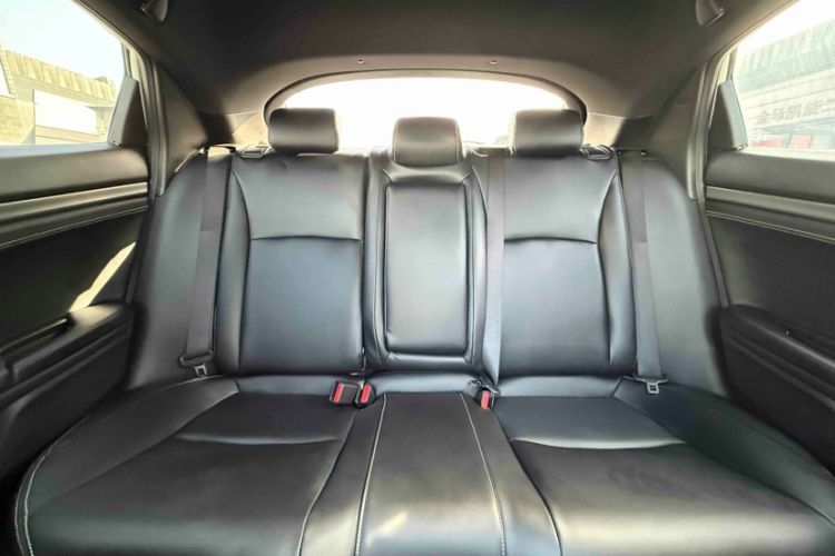 Used Honda Civic 2021 HATCHBACK 220TURBO CVT Trendy Cool Edition
