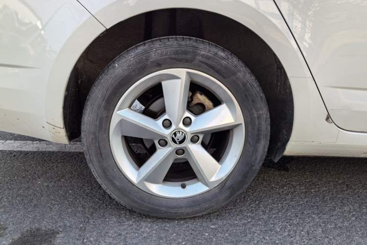 Used Skoda Octavia 2015 1.6L Automatic Yijie Edition