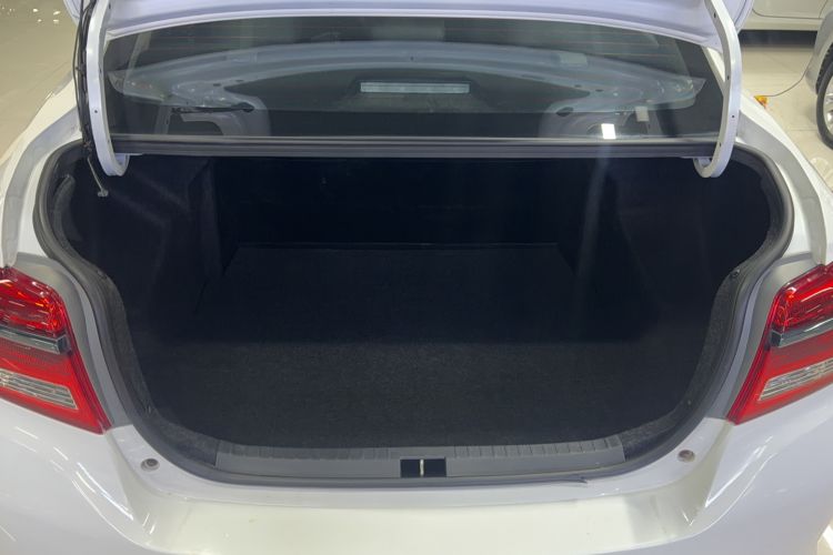 Used Toyota YARiS L 2017 1.5E CVT Dynamic Edition
