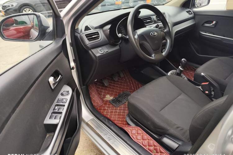 Used Kia K2 2015 Sedan 1.4L MT GLS
