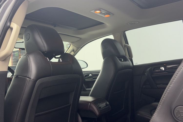 Used Buick Enclave 2014 3.6L Two-Wheel Drive Elite Comfort Version
