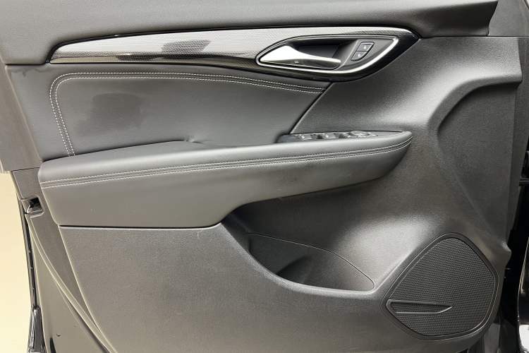 Used Buick Envision 2022 Encore S 552T Two-Wheel Drive Elite Model
