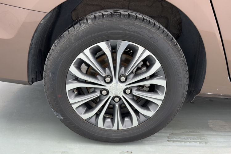 Used Buick GL8 2020 Land Cruiser Executive Class 652T Comfort Model