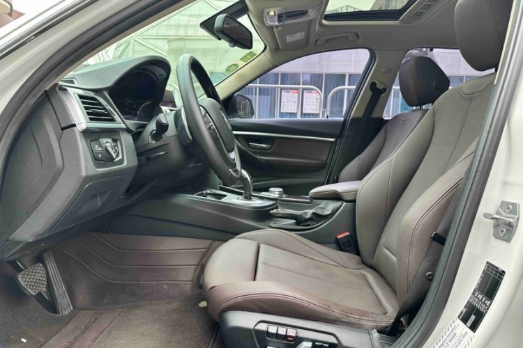 Used BMW 3 Series 2018 320Li Leading Luxury Package
