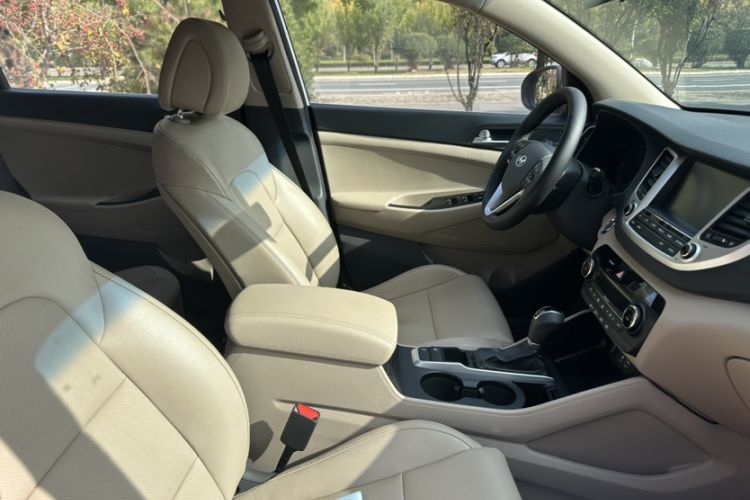 Used Hyundai Tucson 2015 1.6T Dual-Clutch Two-Wheel-Drive Smart Model