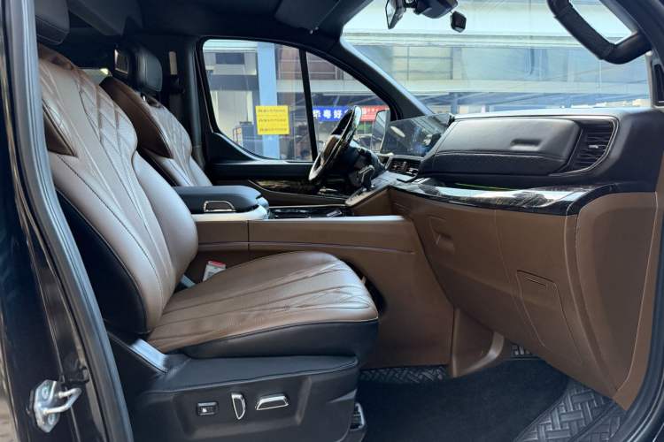 Used Juntian Black Warrior Youth 2025 2.0T Gasoline Top-of-the-Line Version