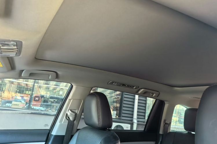 Used Toyota Highlander 2017 2.0T Four-Wheel Drive Luxury Edition 7 Seats