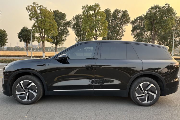 Used Nio ES8 2024 100 kWh
