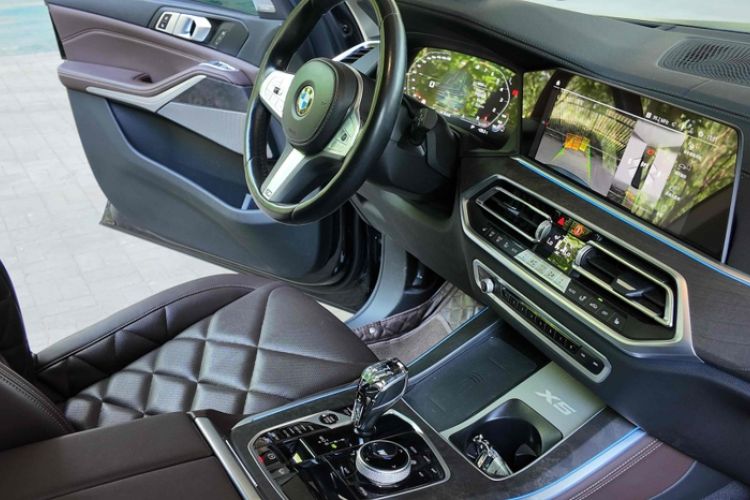 Used BMW X5 2022 Restyled xDrive 30Li Luxury Version M Sport Package