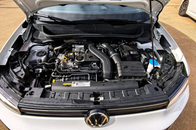 Used Volkswagen Tharu 2025 NewRui 300TSI Prestige Edition
