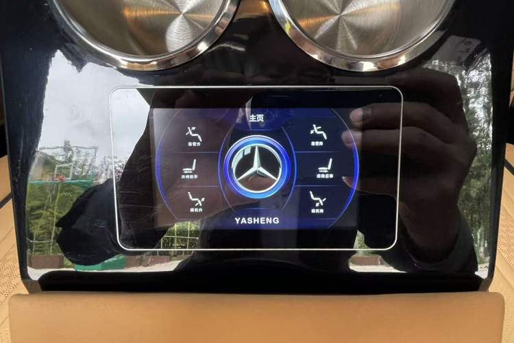 Used Mercedes-Benz Vito 2023 2.0T Elite Version 7 Seats