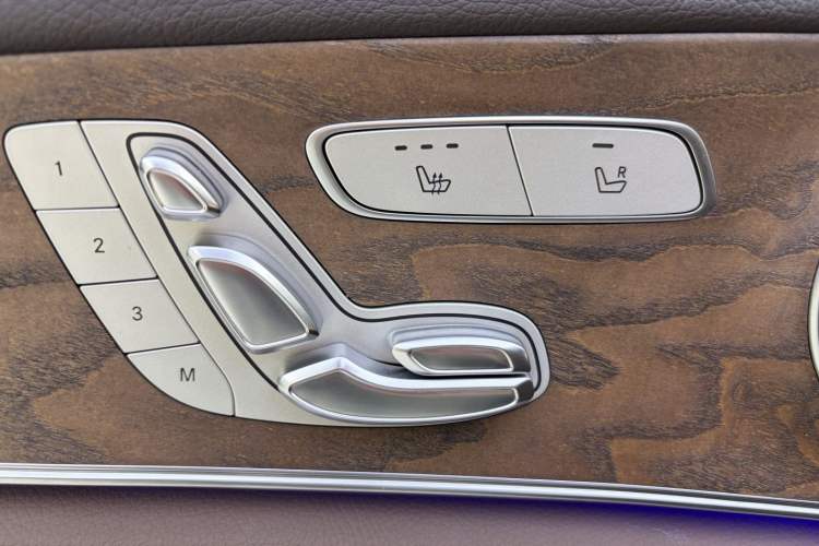 Used Mercedes-Benz E-Class 2016 E 300 L Luxury Model
