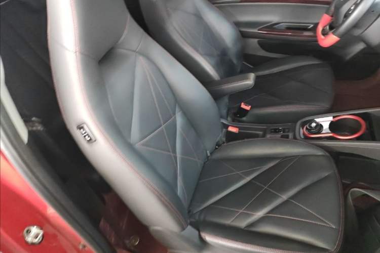 Used Chery Little Ant 2022 Restyled Version Sweet Pink Edition Half-Sugar Version 30.6 kWh 30 kW 301 km
