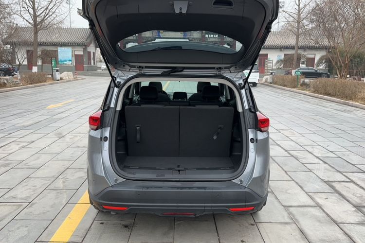 Used Chevrolet Orlando 2019 Redline 530T Automatic Enjoyment Version (5+2 Seating) China VI
