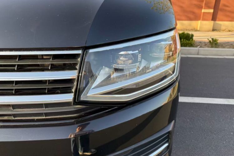 Used Volkswagen Multivan 2018 2.0 TSI Two-Wheel-Drive Luxury Edition 7 Seats
