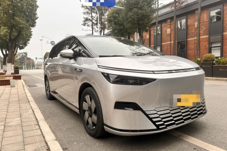 Used XPeng X9 2024 610 Long-Range Pro
