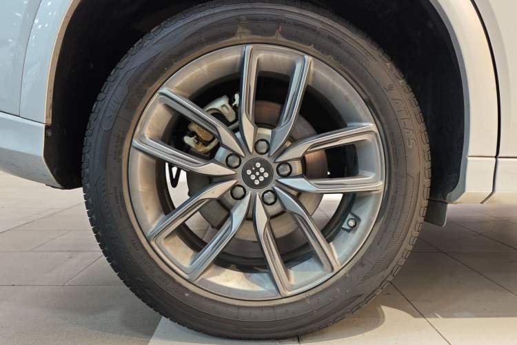 Used  E5 2023 1.5L DE-i 100KM Comfort Edition 7-Seater
