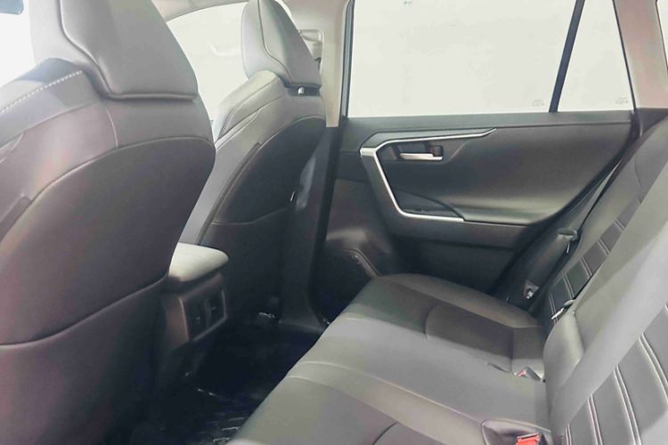 Used Toyota Wildlander 2023 2.0L CVT Two-Wheel Drive Luxury PLUS Edition