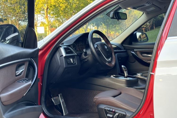 Used BMW 3 Series 2019 320Li Fashion Model
