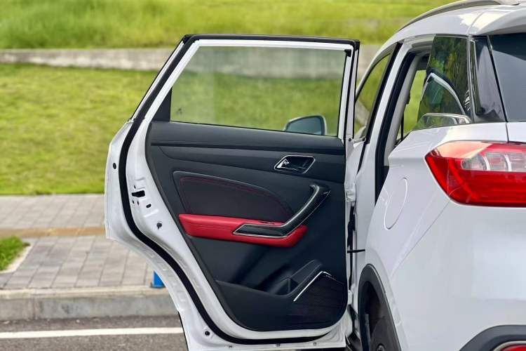 Used Leopaard CS9 2017 1.5L Manual Fashion Model
