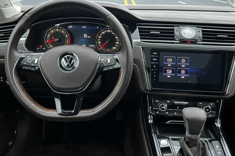 Used Volkswagen Phideon 2021 380TSI Prestige Edition
