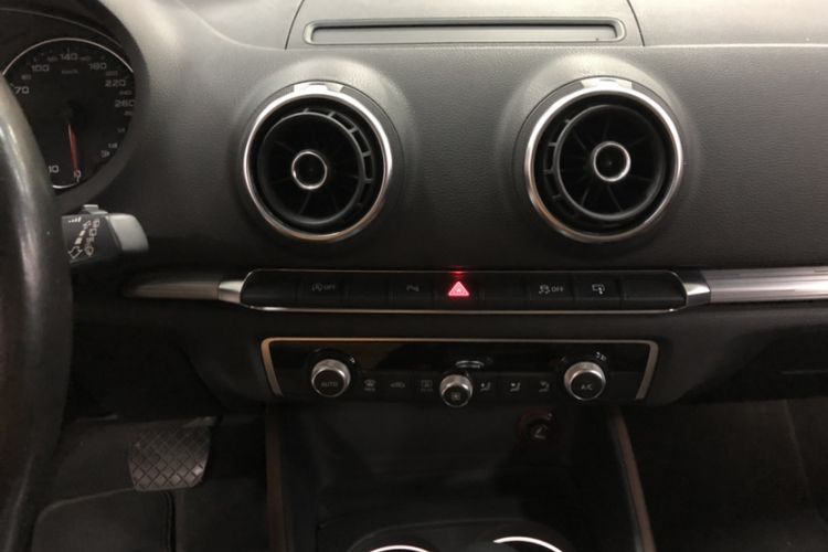 Used Audi A3 2014 Sportback 35 TFSI Automatic Comfort Model
