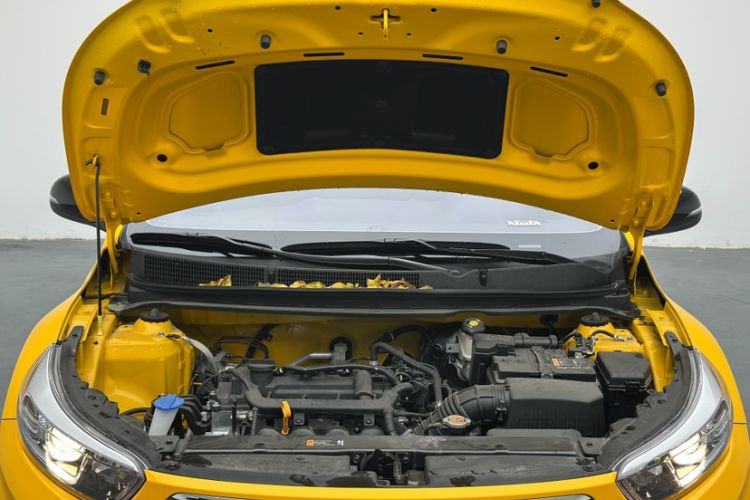 Used Kia kx1 Stonic 2021 1.4L CVT Sunroof Model