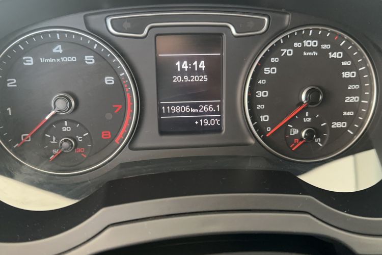 Used Audi Q3 2015 30 TFSI Comfort Model