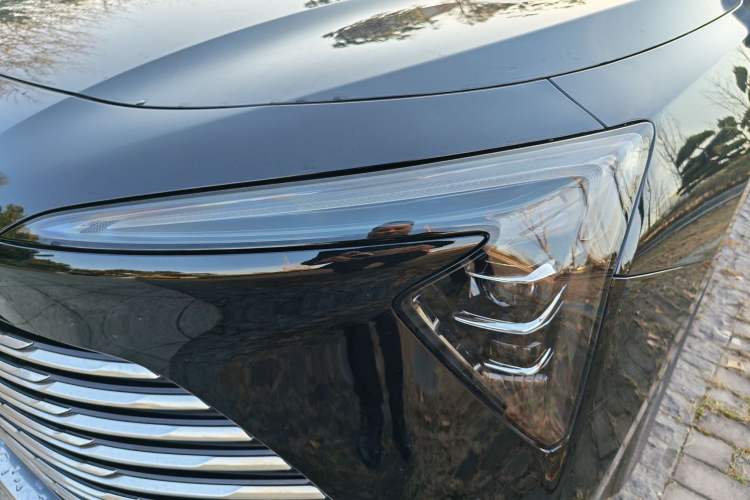 Used Buick LaCrosse 2025 28T Platinum Edition
