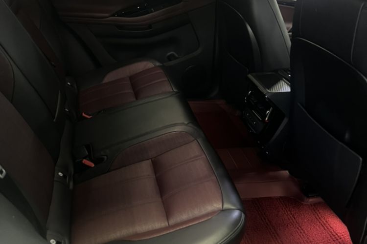 Used Land Rover Range Rover Evoque 2021 Range Rover Velar 249 PS R-Dynamic HSE Luxury Edition