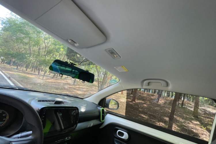 Used Roewe Clever 2021 302 km New Four-Seater Super-Efficient Version
