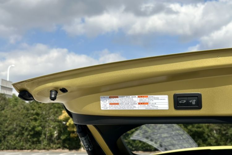 Used Toyota FRONTLANDER 2022 2.0L CVT Luxury PLUS Edition
