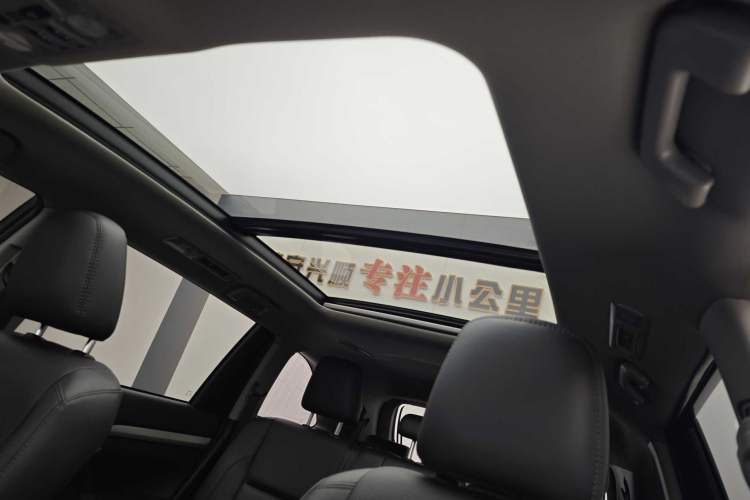 Used Toyota Highlander 2018 2.0T Four-Wheel Drive Luxury Version 7 Seats China VI Standard