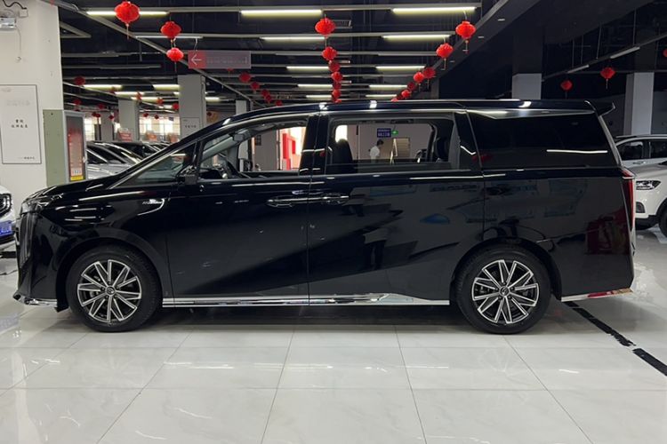 Used GAC Trumpchi M8 2024 Master Series 400T Prestige Edition
