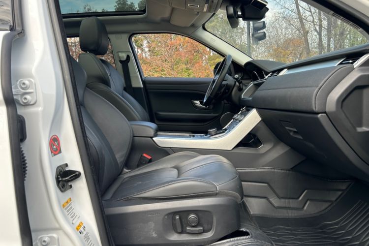 Used Land Rover Range Rover Evoque 2018 240 PS SE Smart Brilliance Edition
