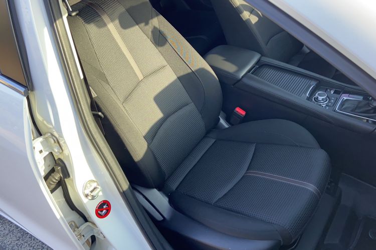 Used Mazda Mazda 3 Axela 2017 Sedan 1.5L Automatic Luxury Model Emission Standard China V
