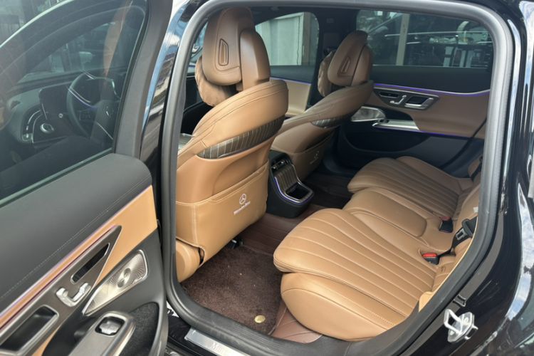 Used Mercedes-Benz E-Class 2025 E 300 L Luxury Model