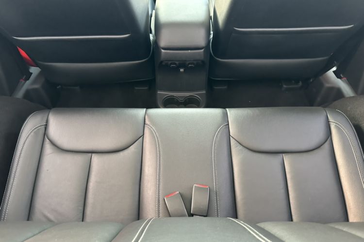 Used  Wrangler 2015 3.6L Rubicon Two-Door Comfort Edition
