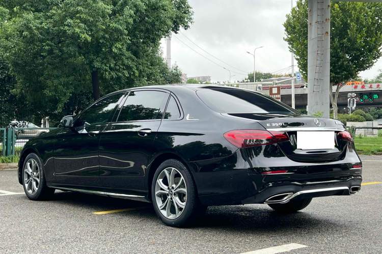 Used Mercedes-Benz E-Class 2022 E 300 L Sporty and Stylish Model
