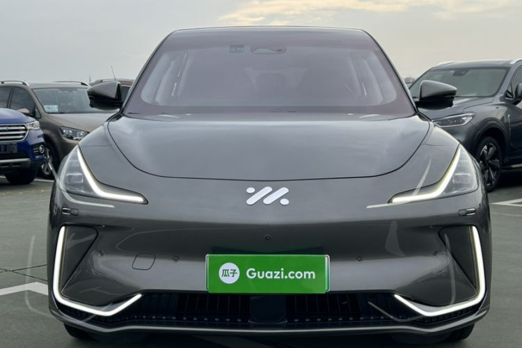 Used  LS7 2023 100kWh Lux All-Wheel-Drive Version
