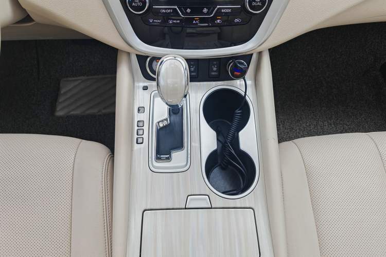 Used Nissan Murano 2017 2.5L XL Two-Wheel Drive Smart Edition
