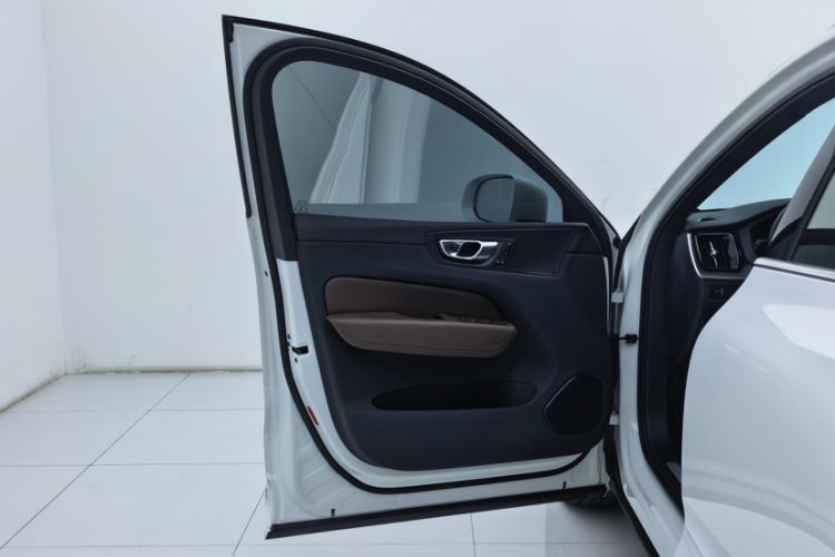 Used Volvo XC60 2021 T5 4x4 Smart Luxury Edition
