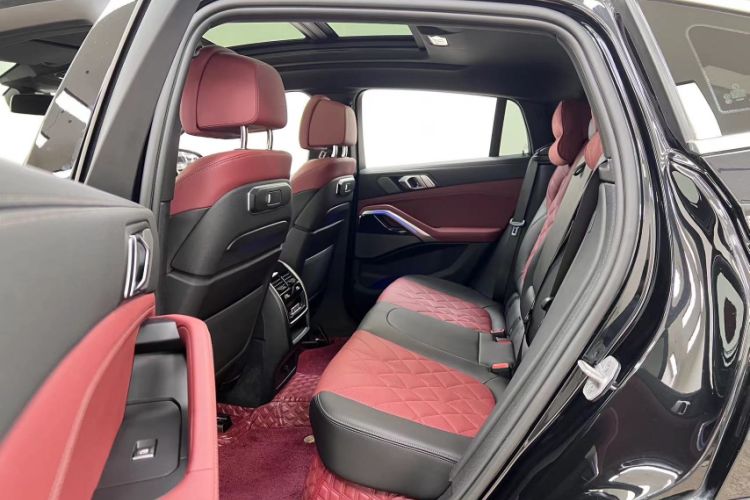 Used BMW X6 2023 xDrive40i Luxury Model with M Sport Package
