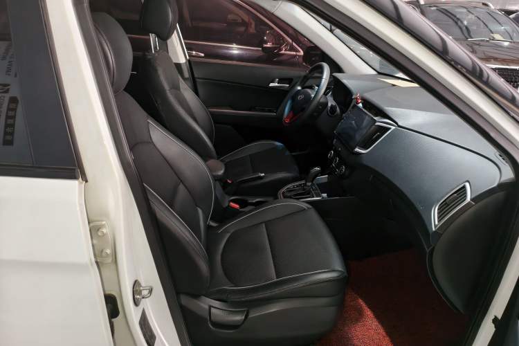 Used Hyundai ix25 2015 1.6L Automatic Two-Wheel Drive Smart GLS Trim
