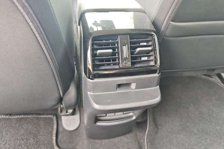 Used Honda Envix 2022 180TURBO CVT Prestige Edition
