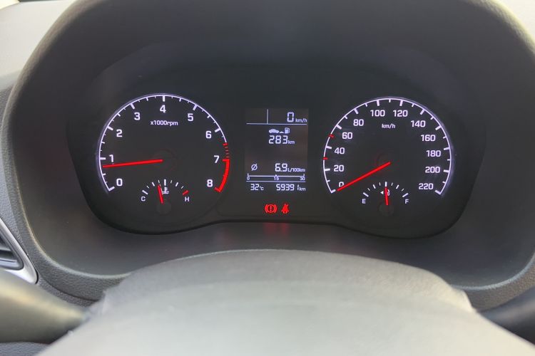 Used Hyundai Verna 2016 1.4L Manual Cool Edition GLS
