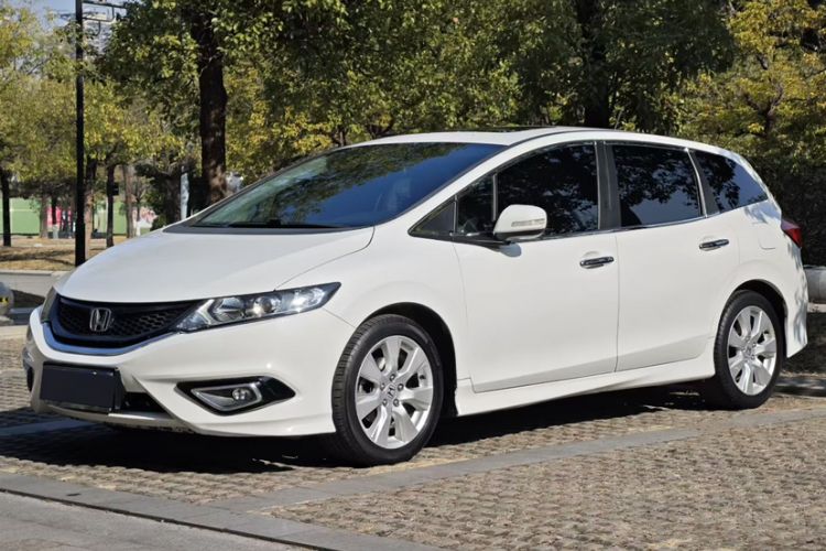 Used Honda Jade 2014 1.8L CVT Luxury Edition 5 seats