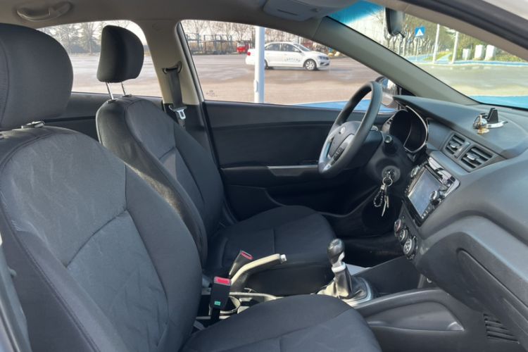 Used Kia K2 2015 Sedan 1.4L MT GLS